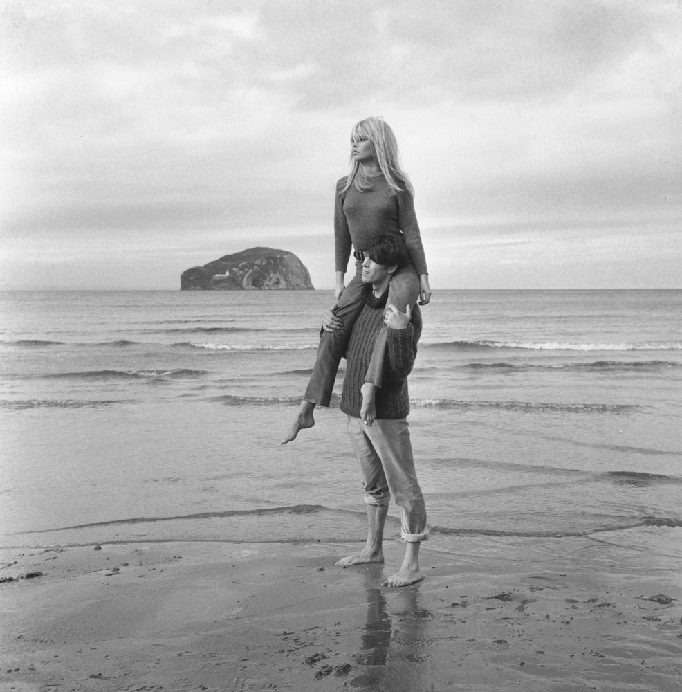 Brigitte Bardot, Piggy Back, 1966